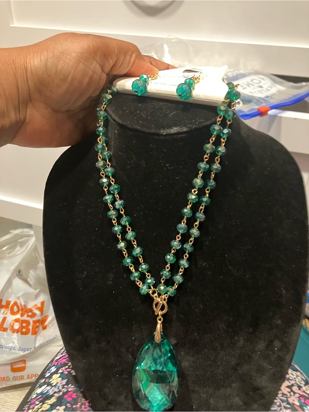 Emerald Green Faceted Teardrop Necklace and Earring Set